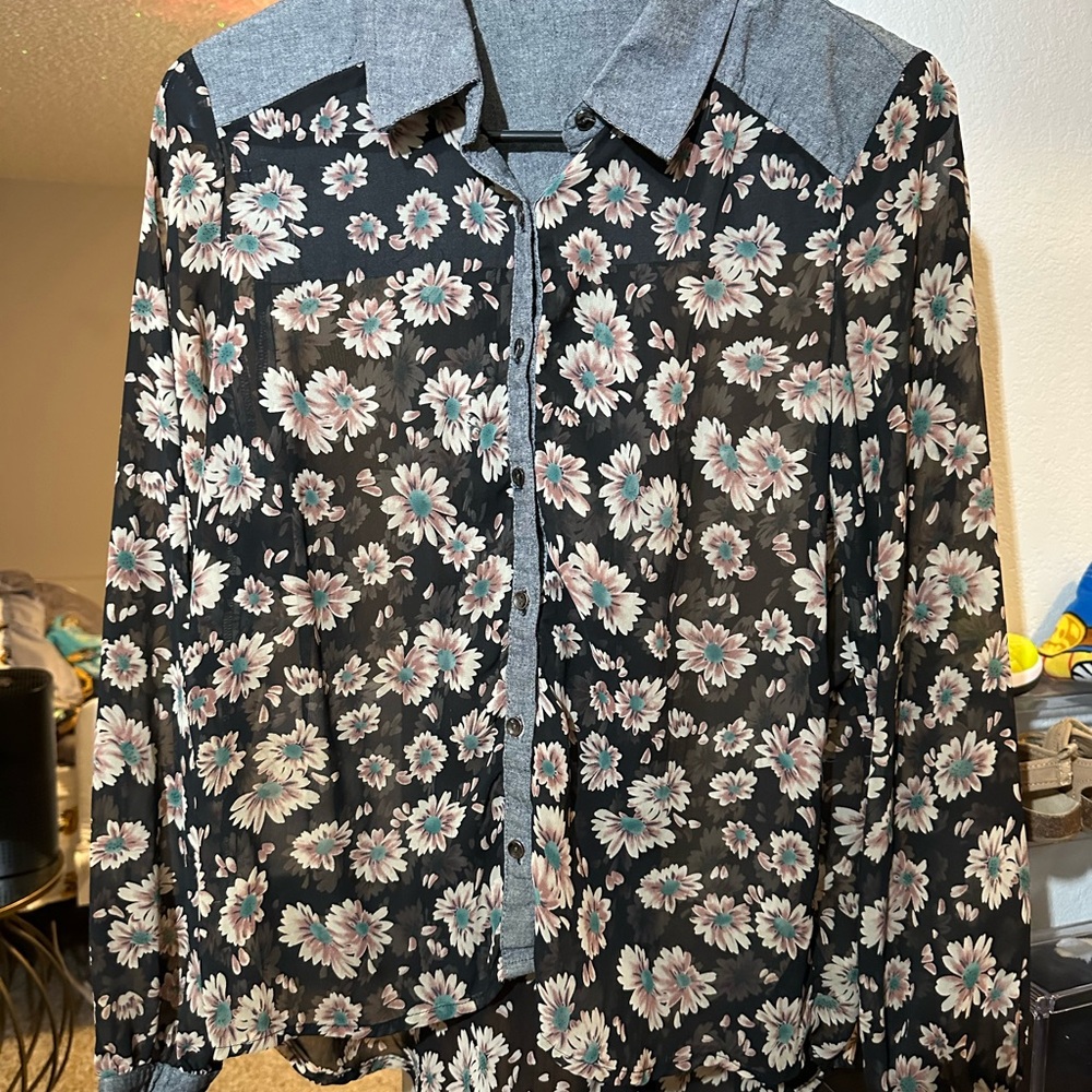 Forever 21 Jean/Floral Button-Up Blouse